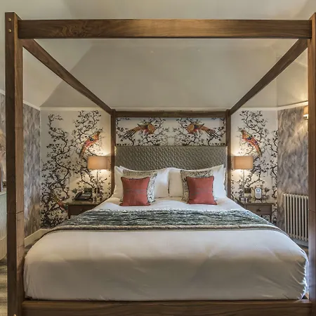 Летний дом Cedar Manor *