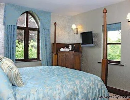 Летний дом Cedar Manor *