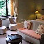 Cedar Manor *