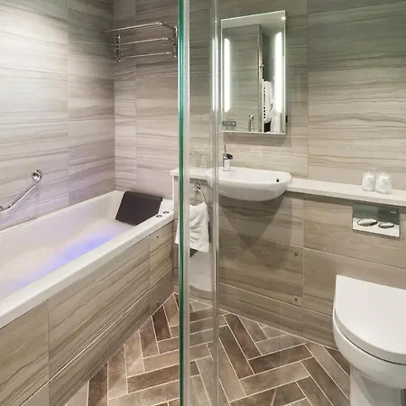 Cedar Manor * Windermere