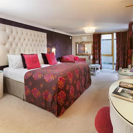 Cedar Manor Windermere