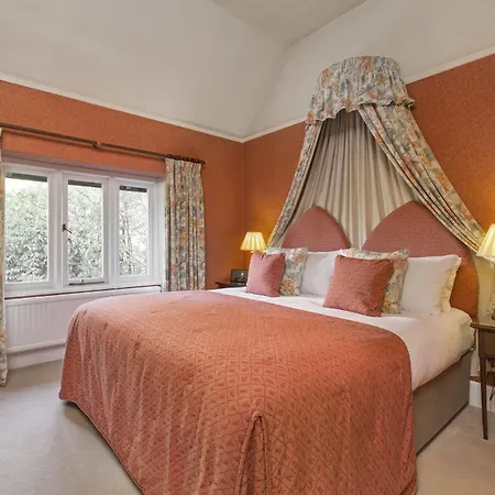 Cedar Manor * Windermere