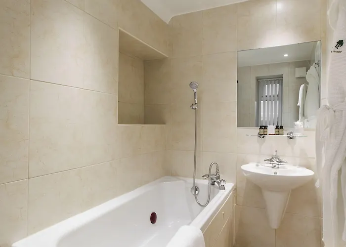 منزل ريفي Cedar Manor ويندرمير