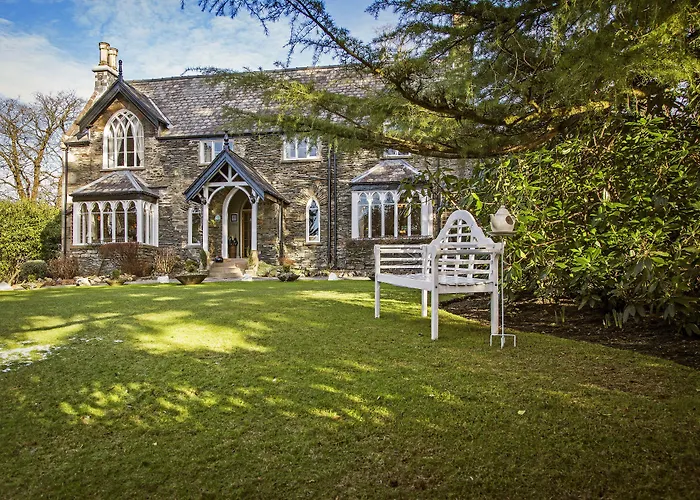 منزل ريفي Cedar Manor ويندرمير