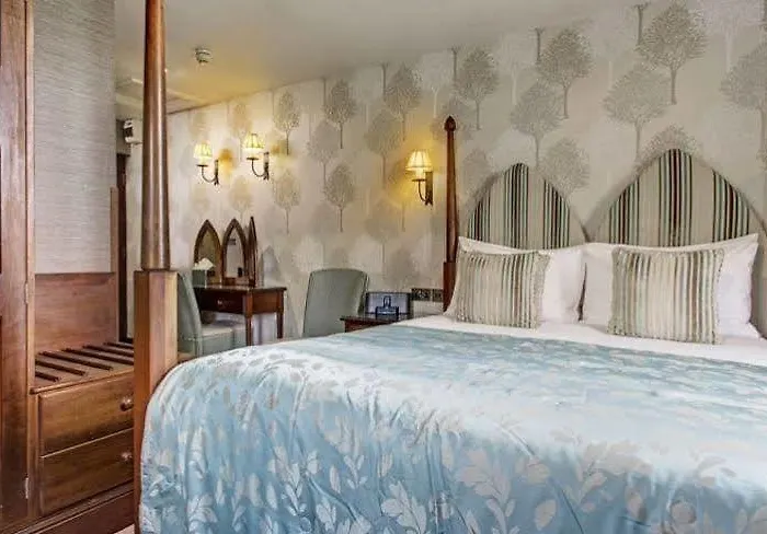 Cedar Manor منزل ريفي