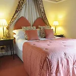 Venkovský dům Cedar Manor