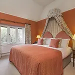 Cedar Manor * Windermere
