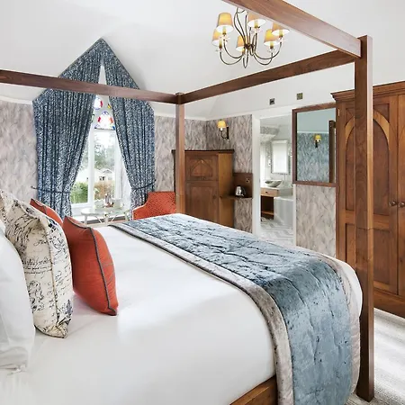 منزل ريفي Cedar Manor ويندرمير