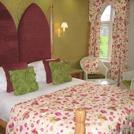 Cedar Manor منزل ريفي ويندرمير