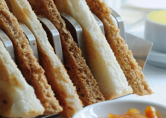 Cedar Manor * Windermere